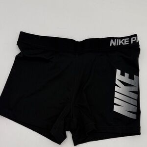 Nike Pro Shorts Women’s Size Large